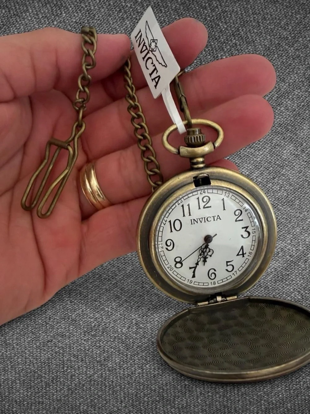 Invicta Patriotic Eagle American Flag Antique Gold Tone Pocket Watch With Chain